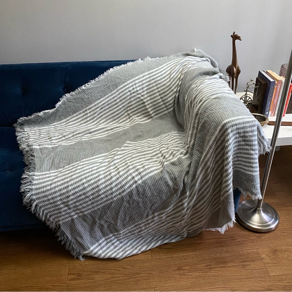 Soft Cotton Frayed Striped Patterned Throw Blanket